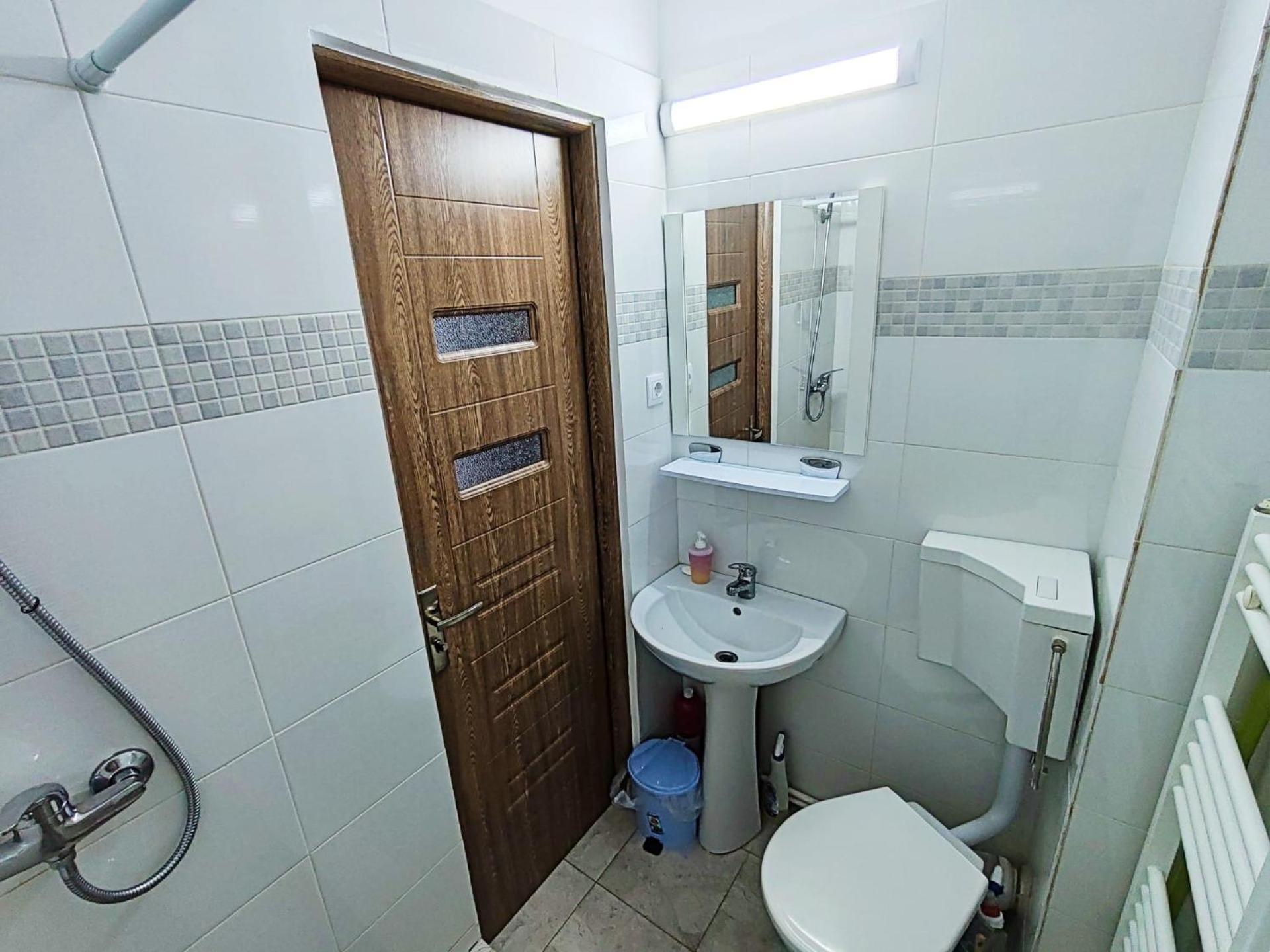 Nicolle Studio 2 Pitesti Exterior photo
