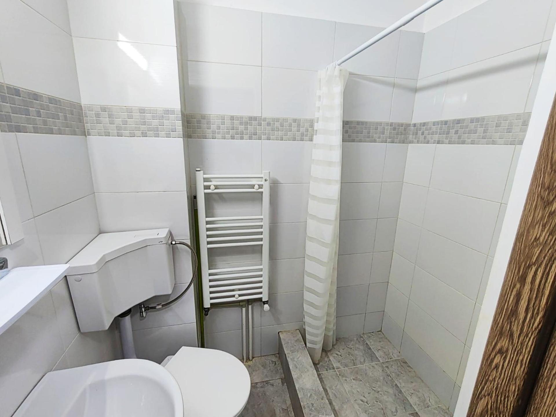 Nicolle Studio 2 Pitesti Exterior photo